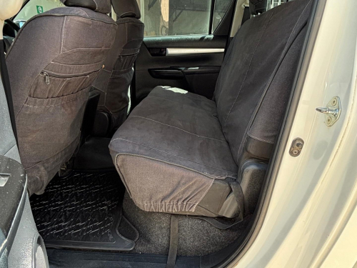 Toyota Hilux Double Cab DC 2.4GD6 4X4 SRX AT in Namibia
