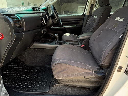 Toyota Hilux Double Cab DC 2.4GD6 4X4 SRX AT in Namibia