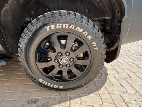 Toyota LC Prado 2.8GD VX-R in Namibia
