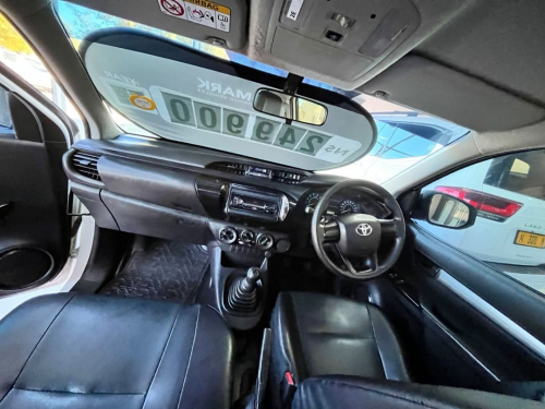 Toyota Hilux Single Cab 2.0VVTi S A/C 5MT in Namibia
