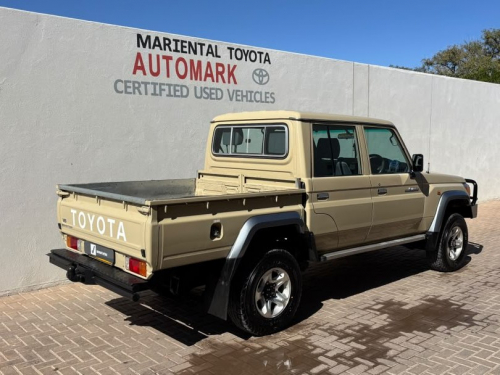 Toyota Land Cruiser Pickup LC79 4.0 Petrol D/C in Namibia
