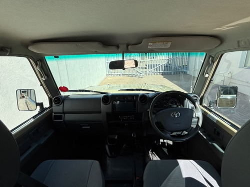 Toyota Land Cruiser Pickup LC79 4.0 Petrol D/C in Namibia