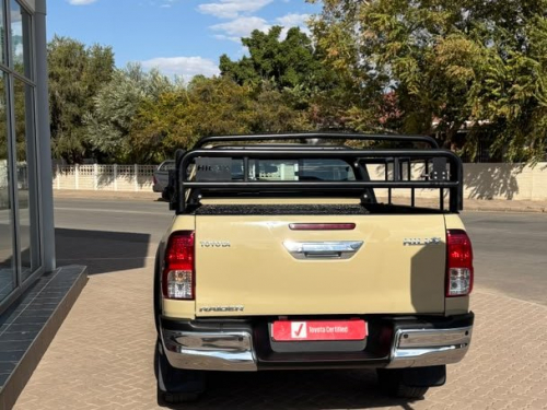 Toyota Hilux Extra Cab 2.4 GD6 RB RAI 6MT in Namibia