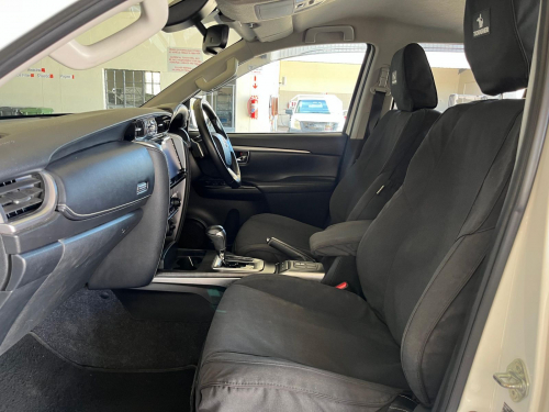 Toyota Fortuner 2.8GD6 VX 4x4 AT in Namibia