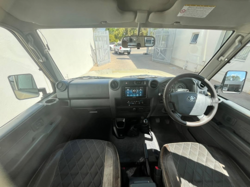 Toyota Land Cruiser Pickup LC79 4.5 Diesel V8 D/C in Namibia