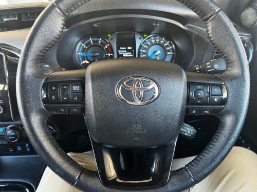 Toyota Toyota Hilux Double Cab DC 2.8GD6 4X4 LGD 6MT in Namibia