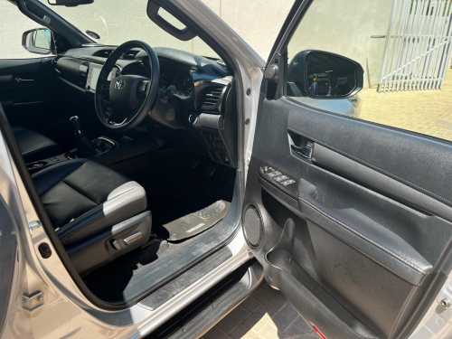 Toyota Toyota Hilux Double Cab DC 2.8GD6 4X4 LGD 6MT in Namibia