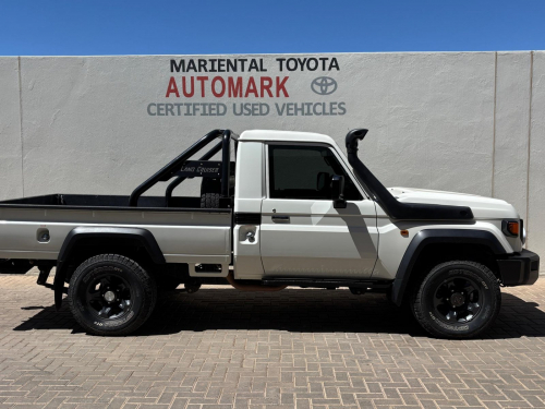 Toyota Land Cruiser Pickup LC79 2.8 GD-6 S/C AT in Namibia