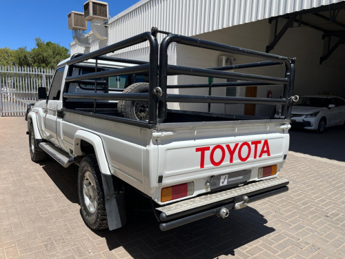 Toyota Land Cruiser Pickup LC79 4.2 Diesel S/C in Namibia