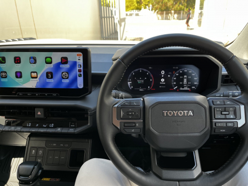 Toyota HILUX DC LEGEND AT RB in Namibia