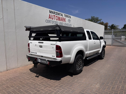 Toyota Hilux Extra Cab XC 3.0 D-4D 4X4 DAKAR in Namibia