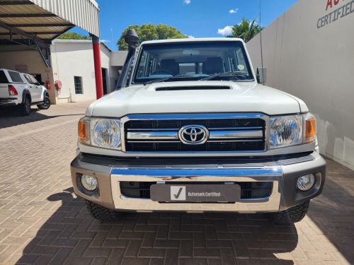 Toyota Land Cruiser SW 4.5 V8 Diesel in Namibia