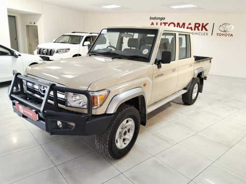 Toyota Landcruiser 79 4.0p P/u D/c in Namibia