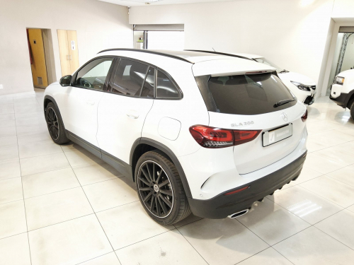 Mercedes-Benz GLA 200 Progressive line in Namibia