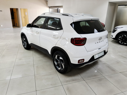 Hyundai VENUE 1.0 TGDI FLUID in Namibia