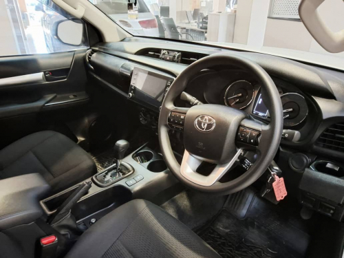 Toyota Hilux Single Cab SC 2.4GD6 RB RAI AT (A6G) in Namibia