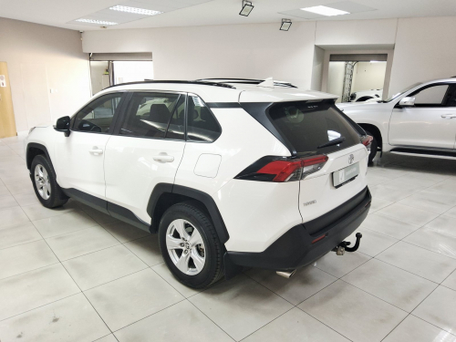 Toyota Rav4 2.0 GX in Namibia