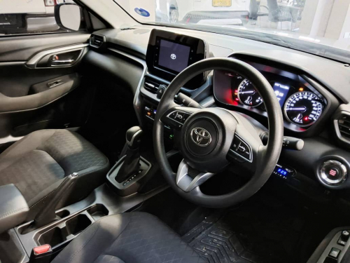 Toyota Urban Cruiser 1.5 Xr A/t in Namibia