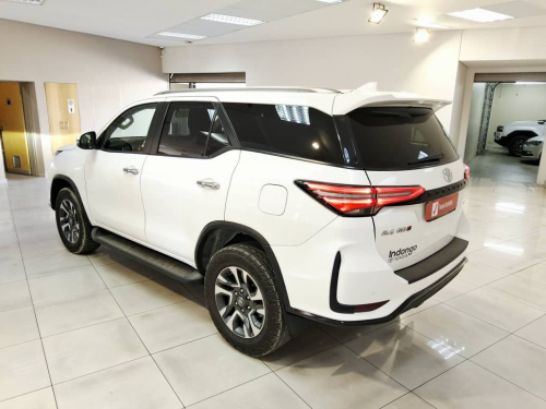 Toyota Fortuner 2.4gd-6 4x4 A/t in Namibia