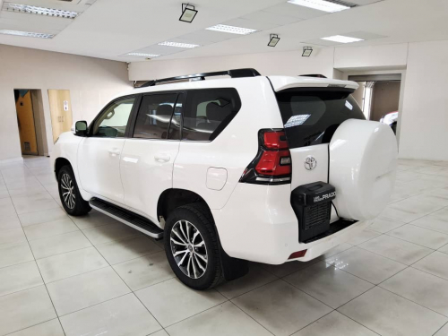 Toyota Prado Vx 2.8gd A/t in Namibia
