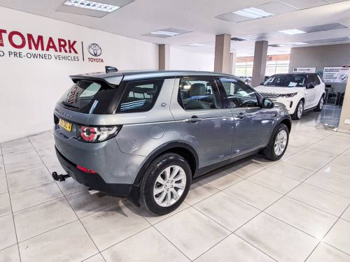 Land Rover Land Rover Discovery Sport 2.0i4 D Se in Namibia