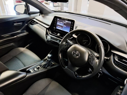 Toyota C-hr 1.2t Plus Cvt in Namibia