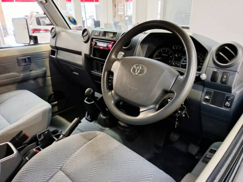 Toyota Landcruiser 79 4.5d P/u S/c in Namibia