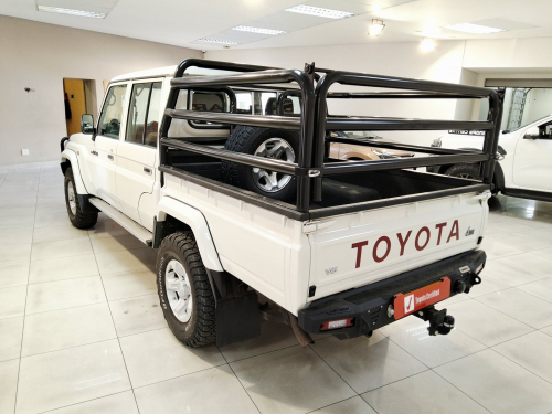 Toyota LANDCRUISER 79 4.0p P/u D/c. in Namibia