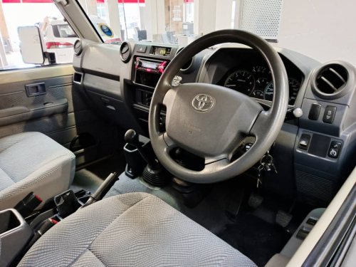 Toyota Landcruiser 79 4.5d P/u S/c in Namibia