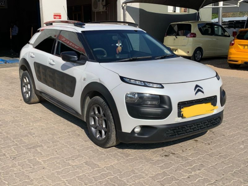 Citroen C4 Cactus in Namibia