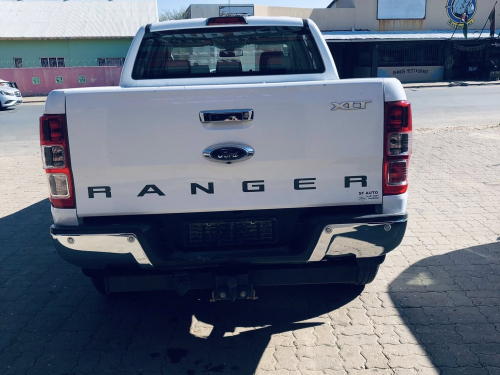 Ford RANGER 3.2 XLT 4X2 A/T in Namibia
