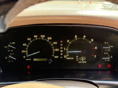 Toyota LAND CRUISER 100 VX V8 in Namibia