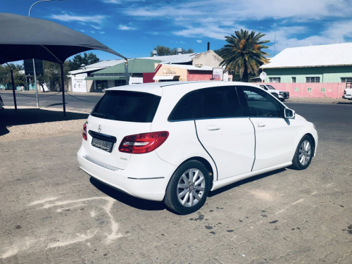 Mercedes-Benz MERCEDES- BENZ B-CLASS W246 A/T in Namibia