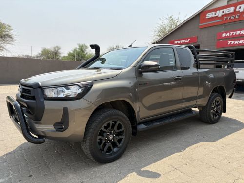 Toyota Hilux  2.4 GD-6 M/T E/C in Namibia