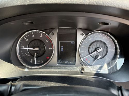 Toyota Hilux  2.4 GD-6 M/T E/C in Namibia