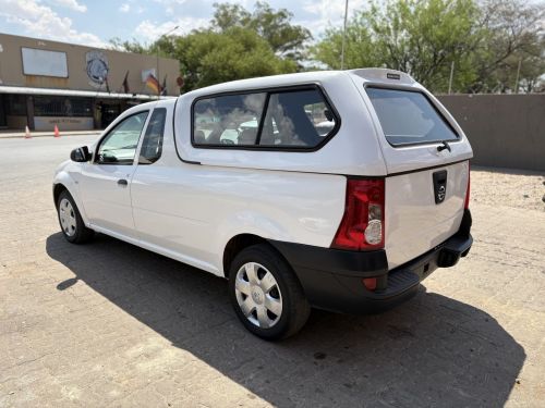 Nissan NISSAN NP200 1.6 A/C M/T in Namibia