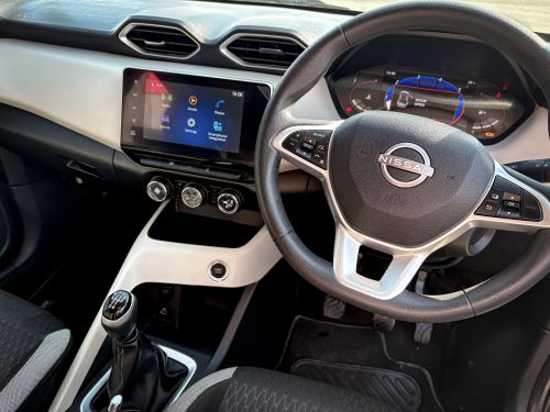 Nissan MAGNITE 1.0 ACENTA in Namibia