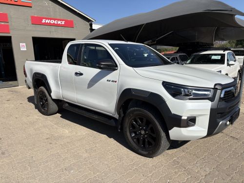 Toyota HILUX 2.8 LEGEND 4X4 A/T E/CAB in Namibia