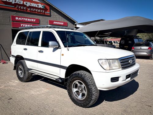 Toyota TOYOTA LAND CRUISER 4.5 EFI in Namibia