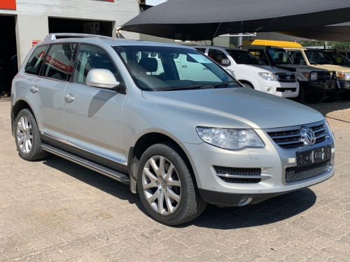 Volkswagen Touareg 5.0 TDI V10 AWD in Namibia