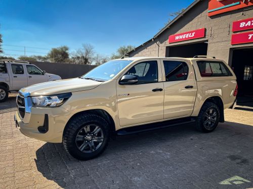 Toyota TOYOTA HILUX RAIDER 2.4 4X4 D/C M/T in Namibia