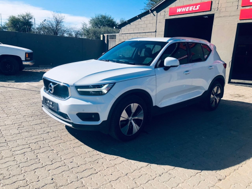 Volvo XC40 T3 MOMENTUM in Namibia