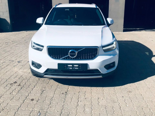 Volvo XC40 T3 MOMENTUM in Namibia