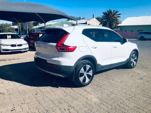 Volvo XC40 T3 MOMENTUM in Namibia