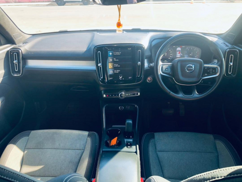 Volvo XC40 T3 MOMENTUM in Namibia