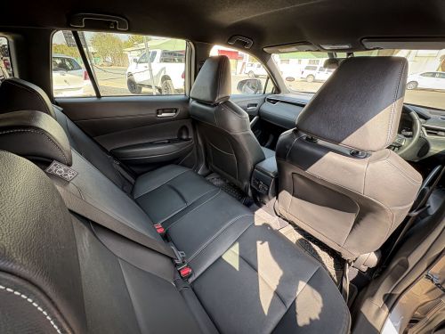 Toyota COROLLA CROSS 1.8 XS HYBRID A/T in Namibia