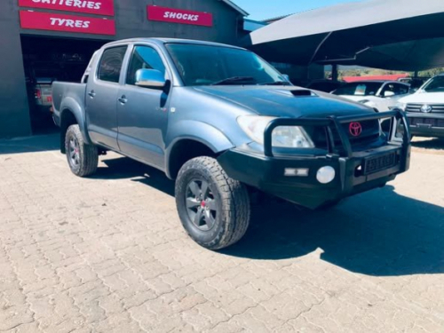 Toyota HILUX D4D 4X4 MT DC DIESEL in Namibia