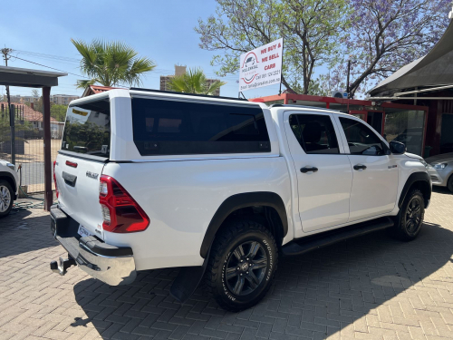 Toyota Hilux 2.4 GD6 SRX 4x4 in Namibia