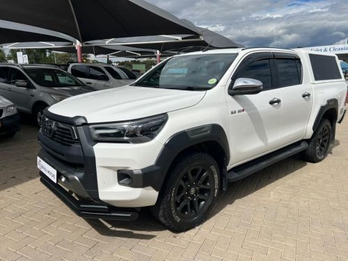 Toyota Hilux 2.8 GD-6 RB LEGEND in Namibia