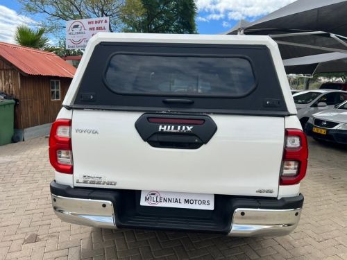 Toyota Hilux 2.8 GD-6 RB LEGEND in Namibia